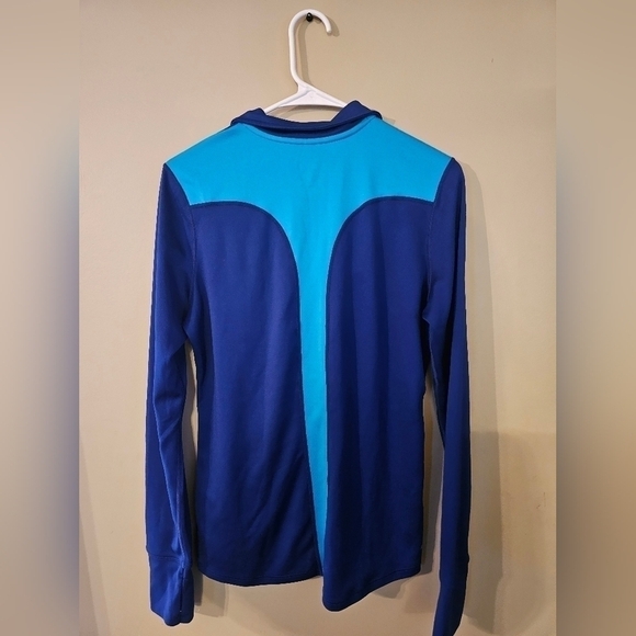 NIKE ¼ Zip Pullover - Picture 2 of 3